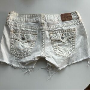 True Religion shorts white